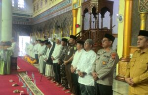 513 Calon Jemaah Haji Aceh Utara Ikuti Prosesi Peusijuek di Masjid Baiturrahim Lhoksukon