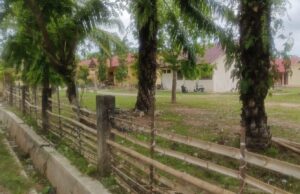 Miris! Demi Keselamatan Siswa, Sekolah Negeri di Aceh Utara Dipagari Bambu