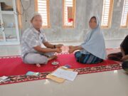 Sentuhan Kepedulian dari Gampong Leupon Siren, BLT Dana Desa Hadir untuk Warga Kurang Mampu