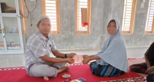 Sentuhan Kepedulian dari Gampong Leupon Siren, BLT Dana Desa Hadir untuk Warga Kurang Mampu
