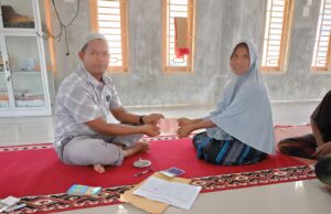 Sentuhan Kepedulian dari Gampong Leupon Siren, BLT Dana Desa Hadir untuk Warga Kurang Mampu