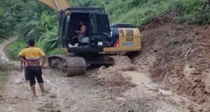 Gampong Plue Pakam Normalisasi Jalan Terdampak Longsor, Warga Sambut Positif Langkah Tanggap Darurat