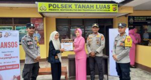 Polsek Tanah Luas Salurkan Bantuan Sosial untuk Warga Rentan dalam Rangka HUT Bhayangkara Ke-80