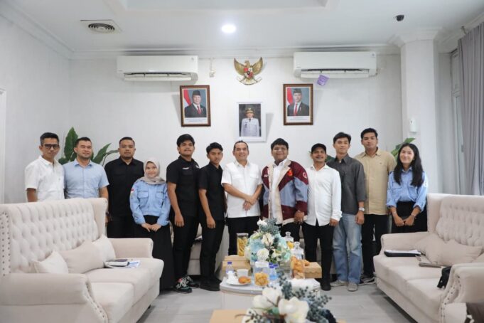 Mahasiswa FH Unimal Sampaikan Aspirasi soal PPPK dan Pembangunan kepada Wali Kota Lhokseumawe