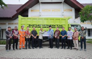 PIM Serahkan Truk Sampah untuk Perkuat Pelayanan Kebersihan Aceh Utara